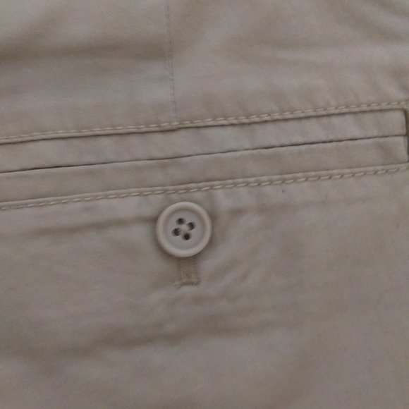 NWT J.Crew City Fit Chino Shorts size 4 - Picture 11 of 11